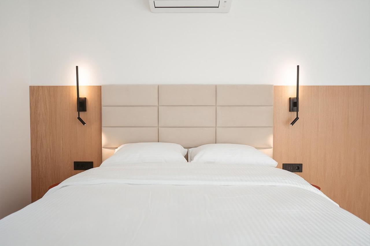 26Bricks Luxury Suites オラデア エクステリア 写真